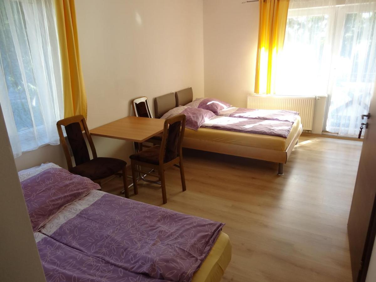 Osrodek Korab Guest house *