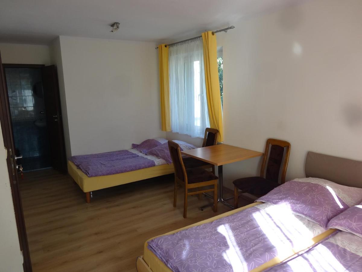 Osrodek Korab Guest house *